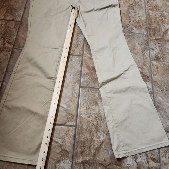Junior Size 11 Pants Lot – Mudd Capris + NOBO Bootcut, Beige & Denim - Picture 4 of 14